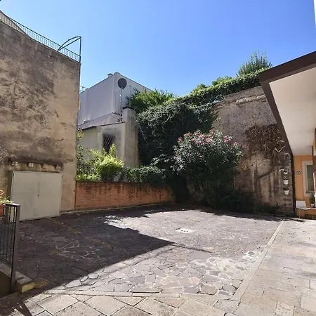 Luxury Battisti Free Parking Διαμέρισμα *