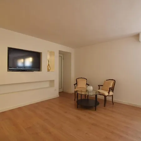 Luxury Battisti Apartment *