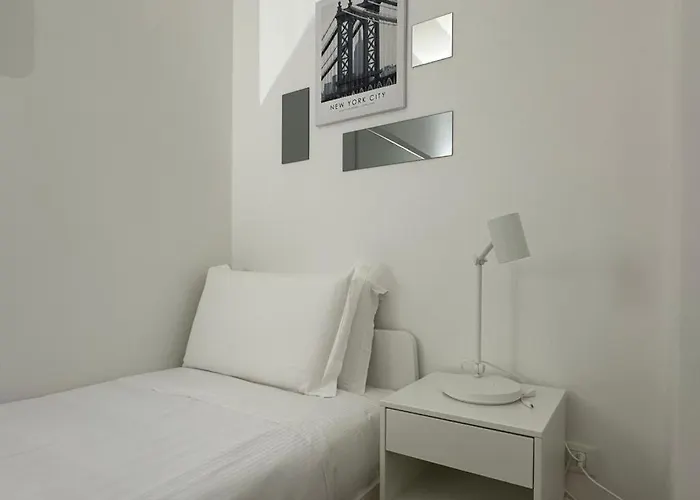 Luxury Battisti Free Parking Apartment